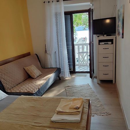 Apartmani Dea ヤドラニヴォ エクステリア 写真