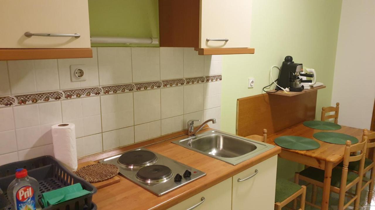 Apartmani Dea ヤドラニヴォ エクステリア 写真