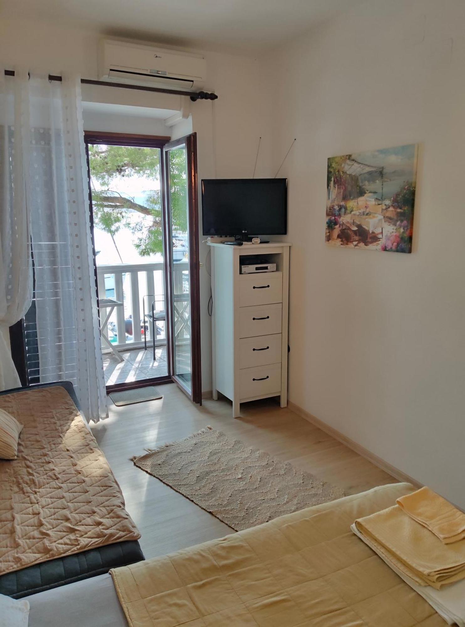 Apartmani Dea ヤドラニヴォ エクステリア 写真