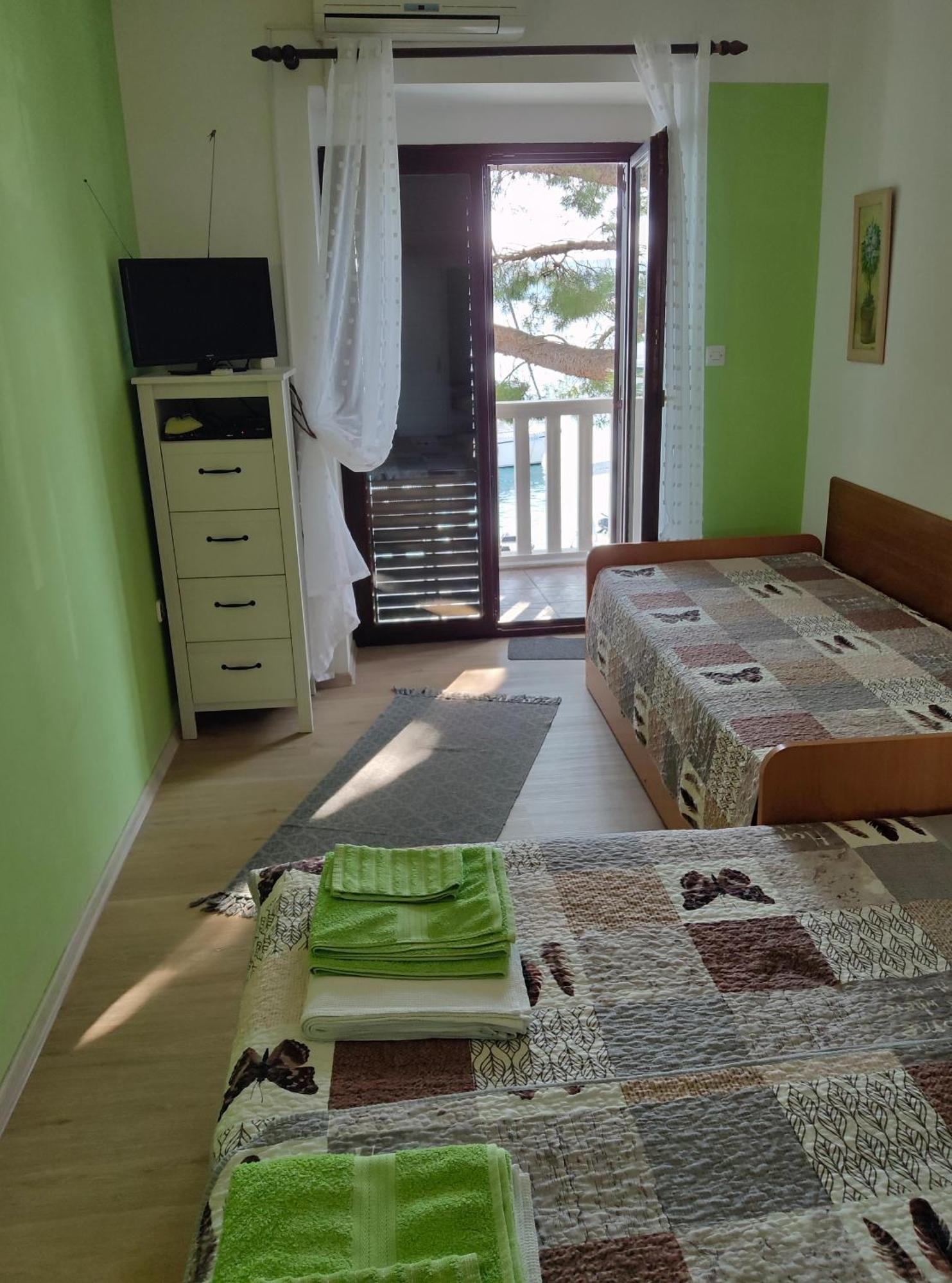 Apartmani Dea ヤドラニヴォ エクステリア 写真